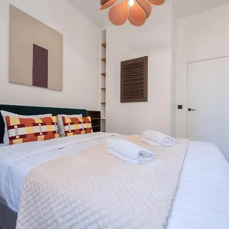 Stylish Duplex In Paris' Center * Paris