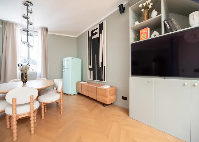 Апартаменты Stylish Duplex In Paris' Center
