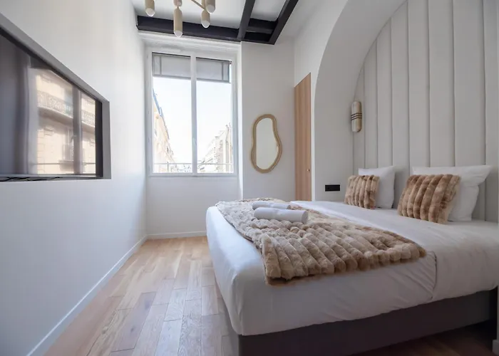 Stylish Duplex In Paris' Center Апартаменты *