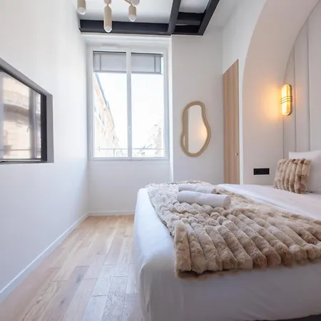 Appartement Stylish Duplex In Paris' Center